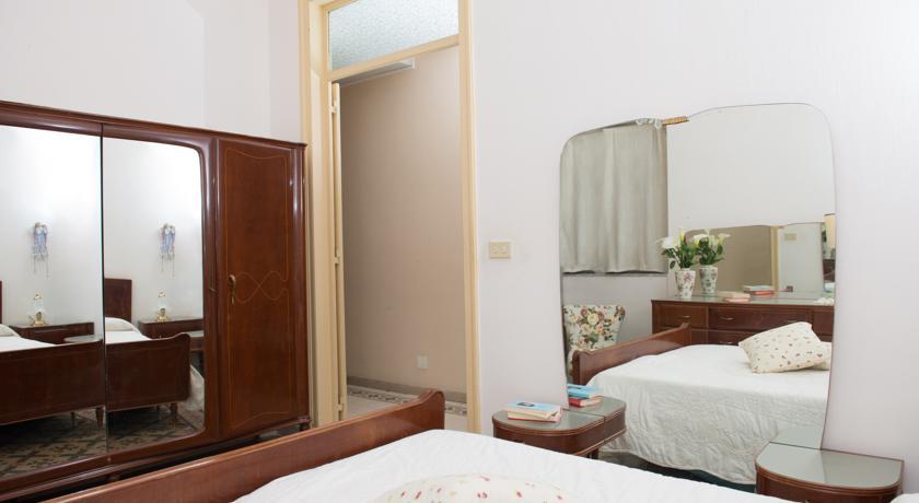 La Casa Di Via Narbone Hotel Палермо Стая снимка